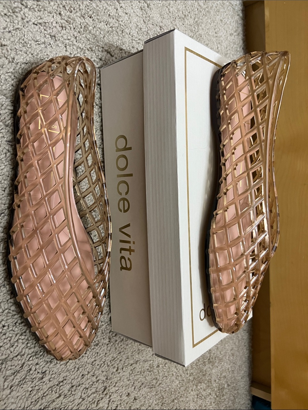 Dolce Vita Jam Flats in Mocha Jelly

NWBox Size: 10 - Picture 8 of 9